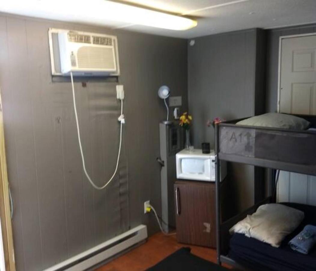 Apartamento Co-Ed Dorm With Fantastic Patio! Ewing Exterior foto
