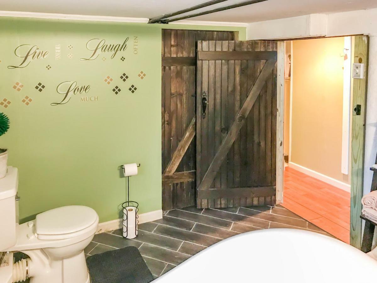 Apartamento Co-Ed Dorm With Fantastic Patio! Ewing Exterior foto